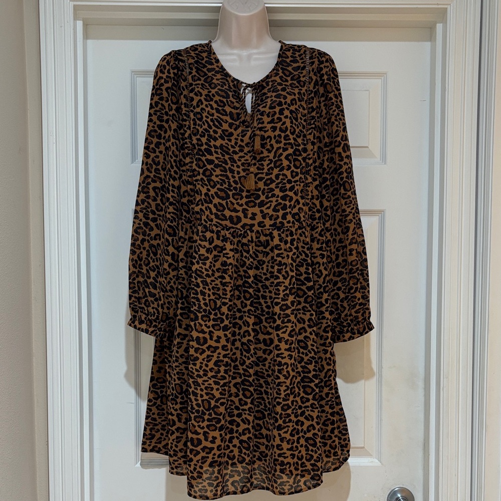 EUC Like New Time& Tru Leopard Print Long Sleeve Dress Size M